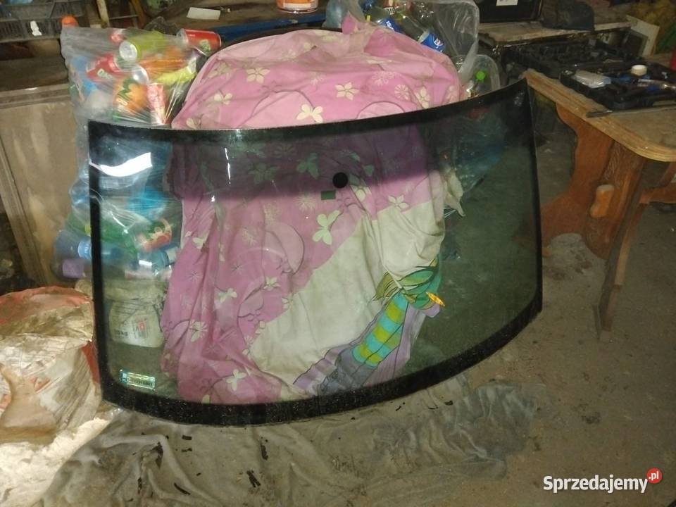 Sprzedam przednią szybę passat B5 kombi pomorskie Zblewo