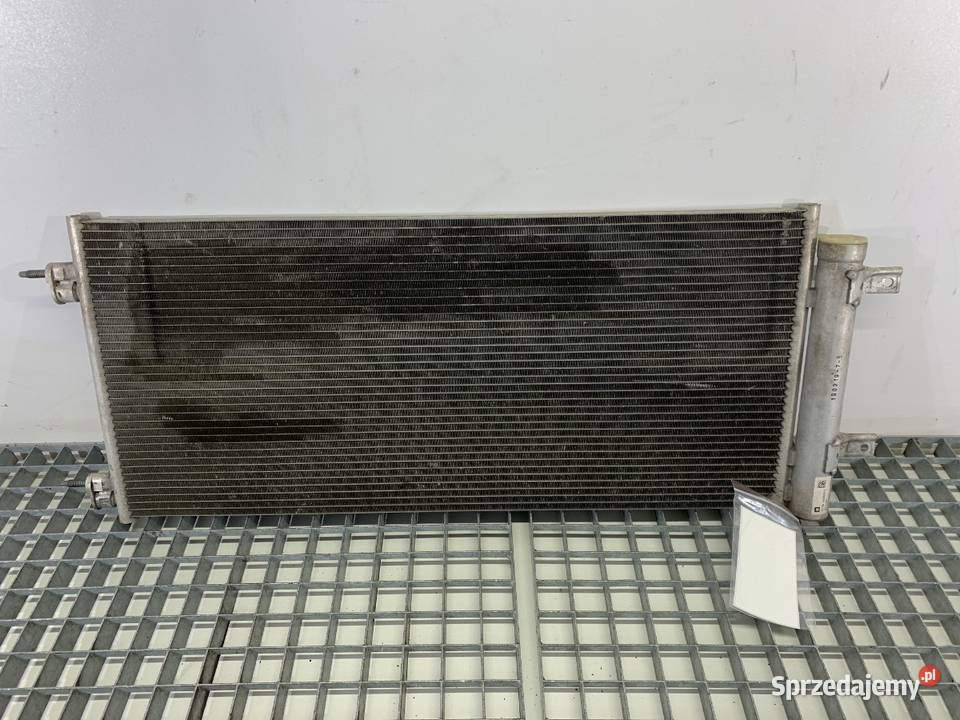CHŁODNICA KLIMATYZACJI OPEL ASTRA K 14 150 Wentylatory chłodnic klimatyzacji