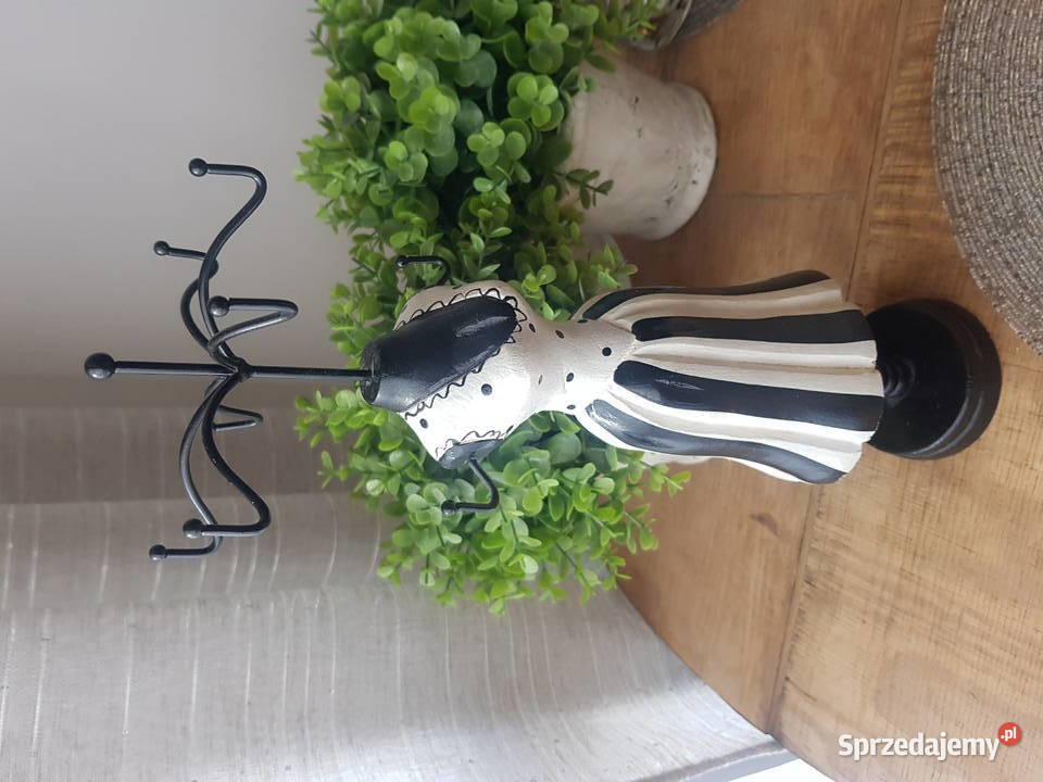 Stojak na biżuterię czarny