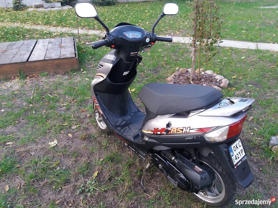 Skuter Baccari XFlash 4T mały przebieg elektryczny starter opolskie Wołczyn