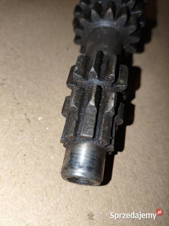 Wał skrzyni biegów że wstecznym biegiem Dniepr Leszno