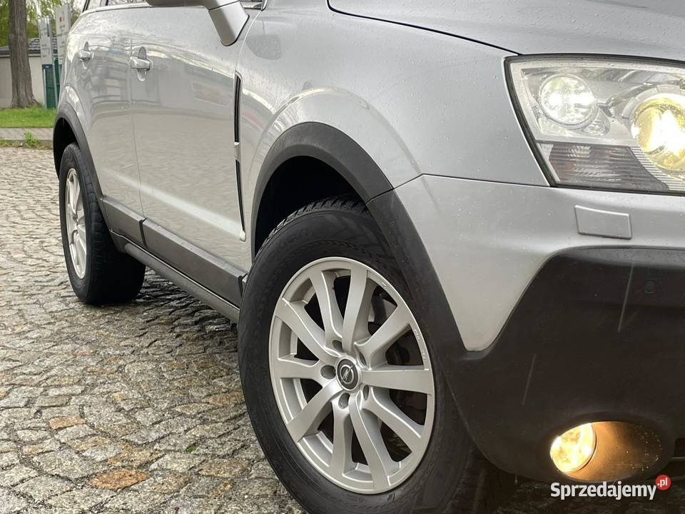 Opel Antara Cosmo 4x4 Bezwypadkowy w oryginale srebrny