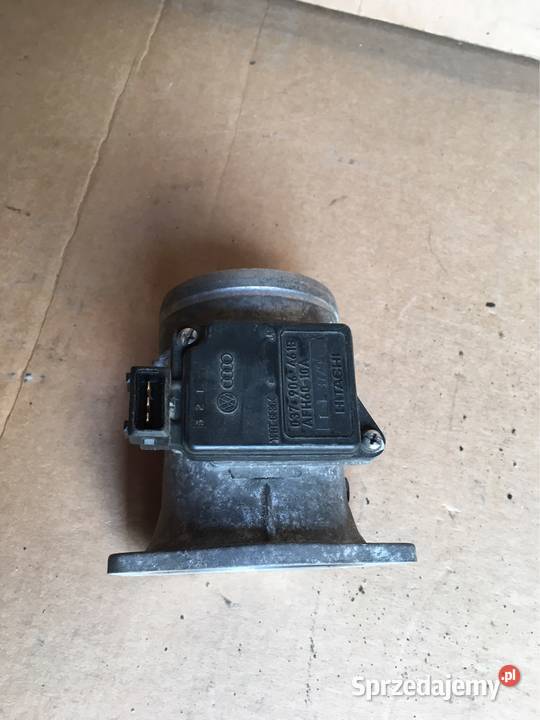 Przepływomierz Audi A4 B5 18 125 037906461B Pozostałe sprzedam