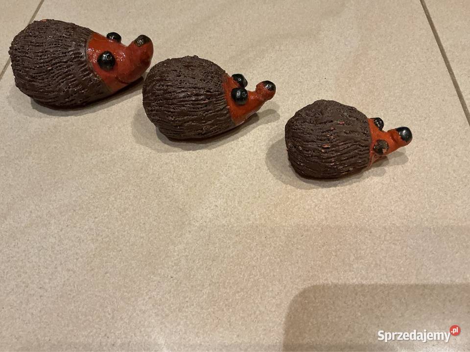 Jeżyki Jeże Figurki z Czerwonej Glinki Vintage Nowa Sól