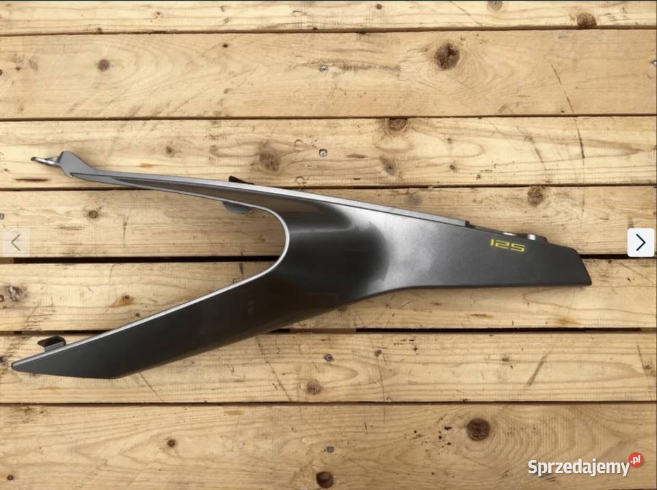 Osłona boczek zadupek lewy Husqvarna Svartpilen Ostrzeszów