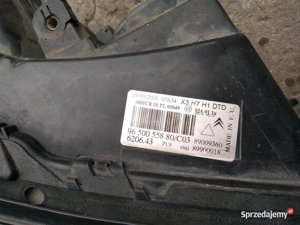 Citroen C5 Lampa przednia Prawa Kielce