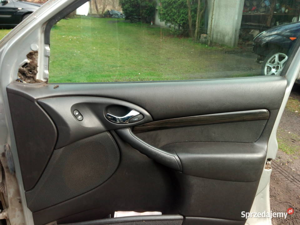 FORD FOCUS MK1 Tapicerka Drzwi 4 Ciemna Drewno Pozostałe