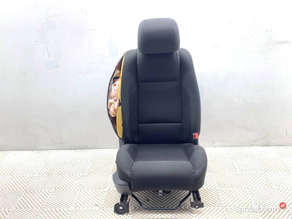 FOTEL PRAWY PRZÓD FORD MUSTANG V SportowyCoupe