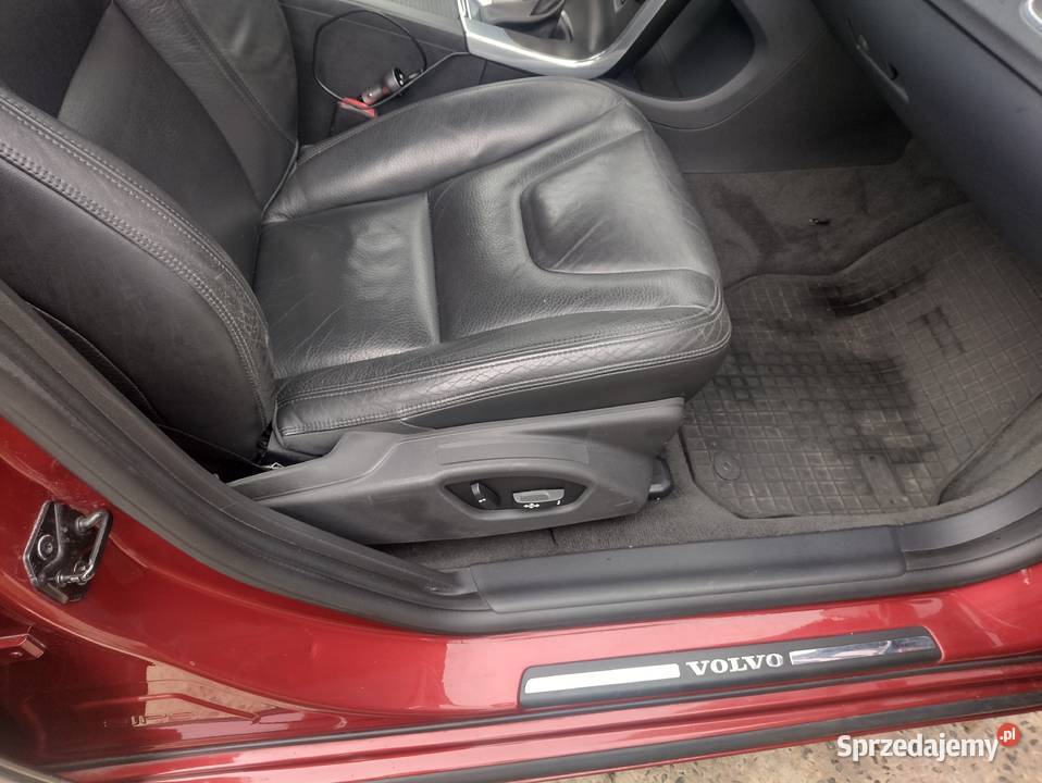 Volvo S60 limuzyna benzyna 180 Kielce sprzedam