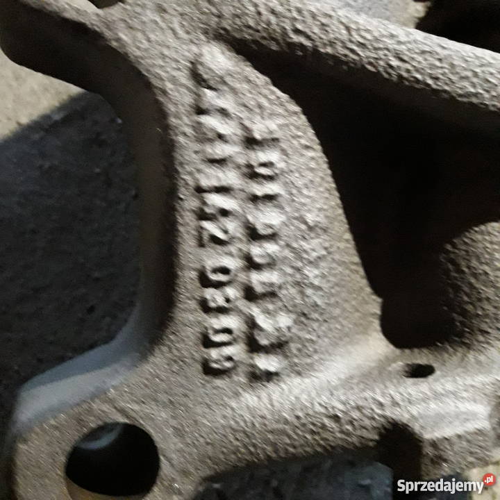 Podstawa turbosprężarki OM441LA V6 MERCEDES ciężarowe śląskie Częstochowa