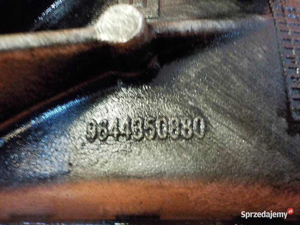 V50 C30 V70 S40 20 D 10r pompa oleju 9644350880 Suków