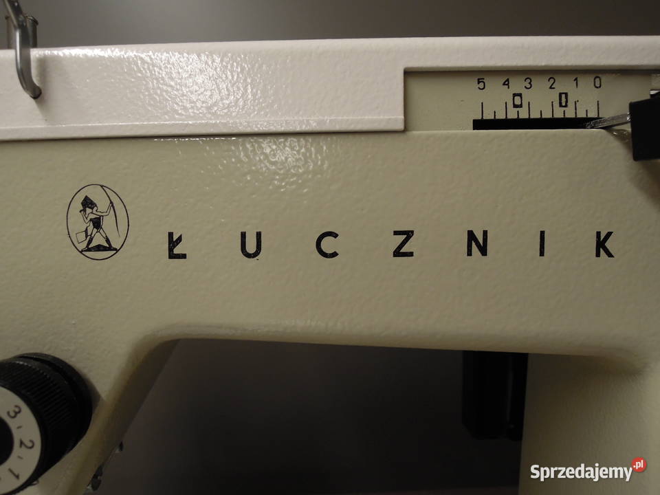 Maszyna do szycia ŁUCZNIK 466 walizkowa Toruń