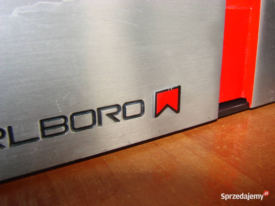 Marlboro duża popielniczka Pozostałe Pruszcz Gdański