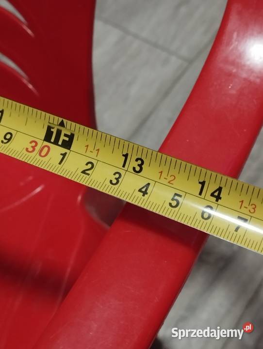 krzesełko czerwone małe dziecięce plastikowe Poznań
