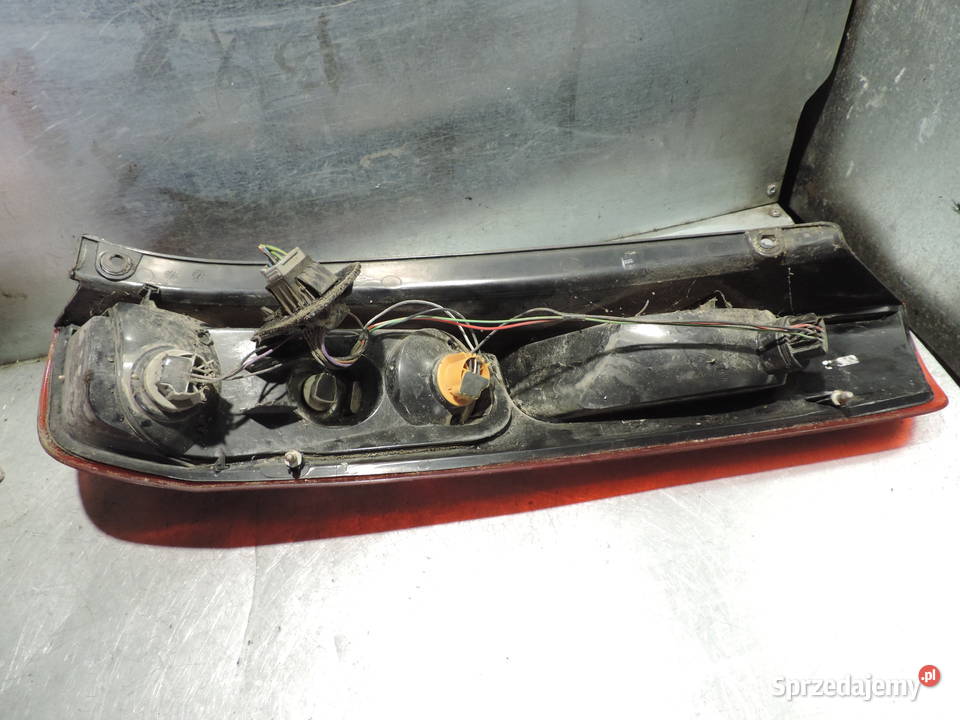 LAMPA LEWY TYŁ TYLNA FORD FIESTA MK6 FL lewe Nowy Sącz sprzedam