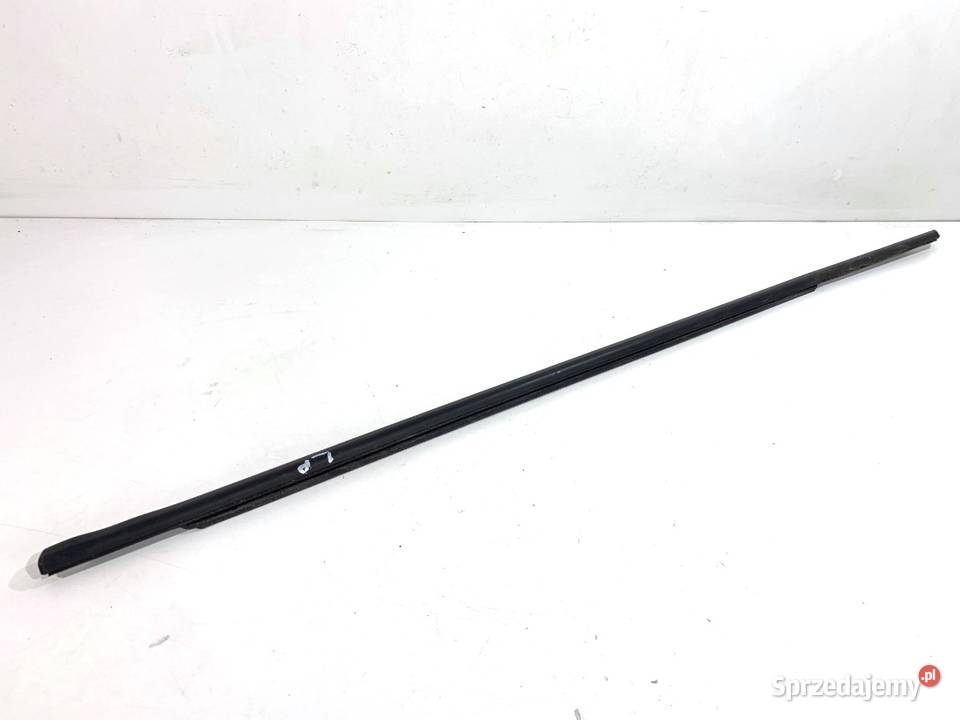 LISTWA ZGARNIAJĄCA PRZÓD LEWY BMW F30