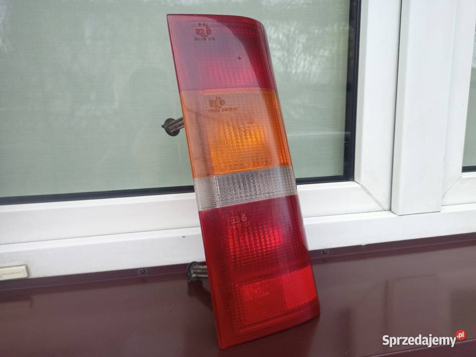 Ford Courier MK4 IV lampa tył tylna prawa wkład osobowe Lampy tylne Sieradz sprzedam