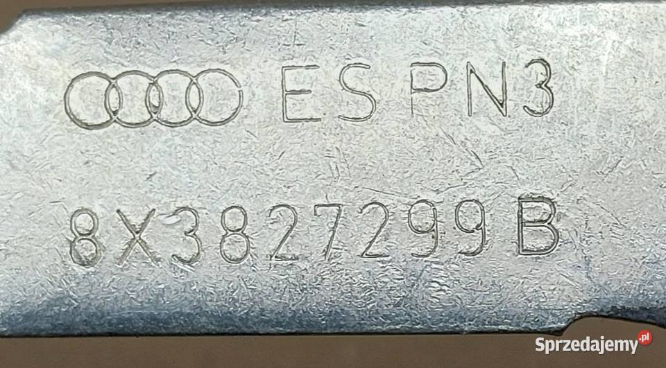 ZAWIAS KLAPY BAGAŻNIKA KOMPLET AUDI A1 Części samochodowe Mielęcin