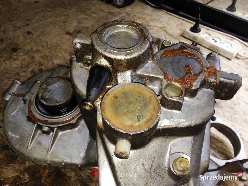 Skrzynia biegów do Trabanta 601 nieużywana Sieniawa