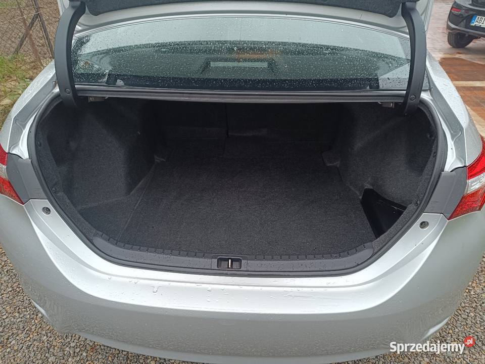 Toyota Corolla XI 16 16V 132 92000 2014 z Niemie lakier metallic podkarpackie