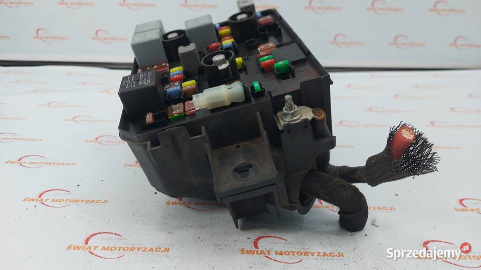 OPEL CORSA E 14 B14XEL 17r skrzynka