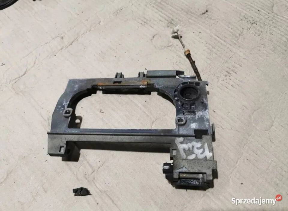 Kaseta kieszeń klamki prawy przód BMW e38 Pozostałe Żory