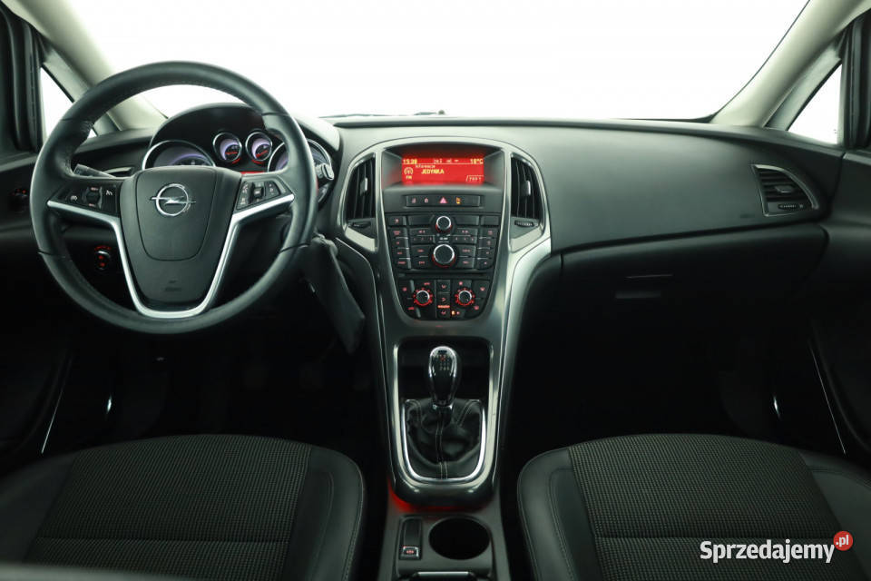 Opel Astra 14 T Rok produkcji 2010 mazowieckie sprzedam