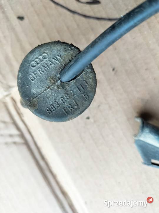 AUDI 80B4 OSŁONA PRZEWODÓW PRAWA ZAŚLEPKA Kamień-Kolonia sprzedam