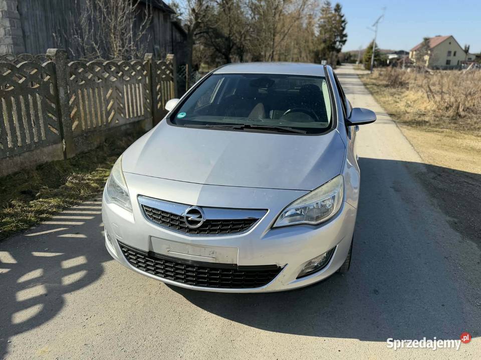 Sprzedam opel astra 14 turbo 140