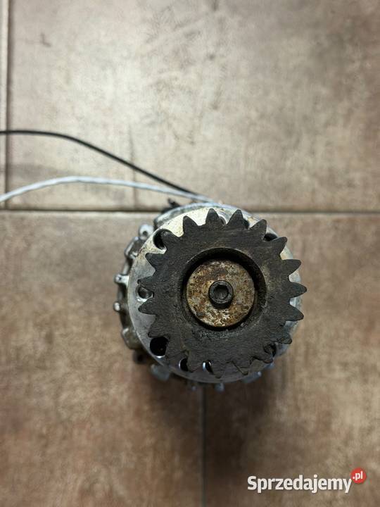 Steering motor 50060170 do wózka wysokiego Układ elektryczny i zapłon Antonie