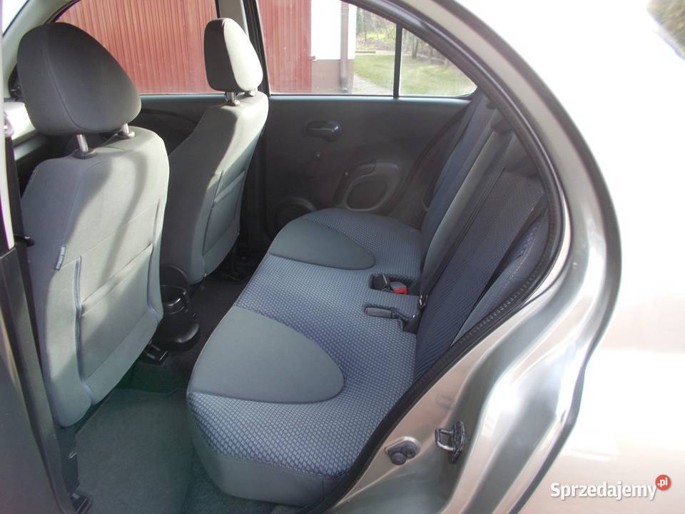 NISSAN MICRA 12 benzyna 2007 r 5 drzwi łódzkie Uniejów