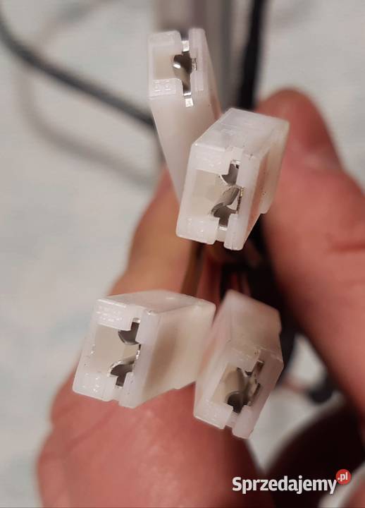 WSPORNIK UCHWYT LUSTERKA MERCEDES LEWY ACTROS Mielęcin