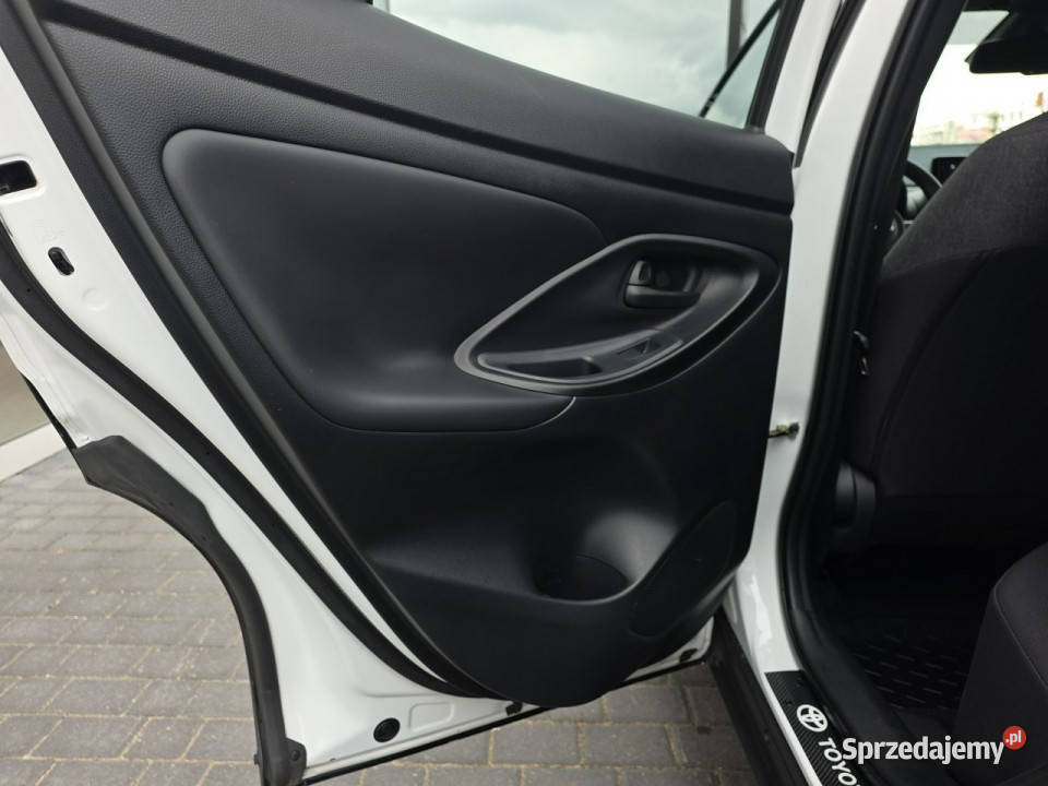 Toyota Yaris Cross 15 125 ComfortStyleSalon SUV Toruń