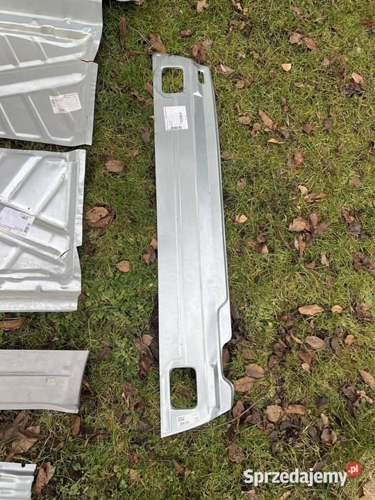 Golf 2 II Podłoga Progi Pas Tylny