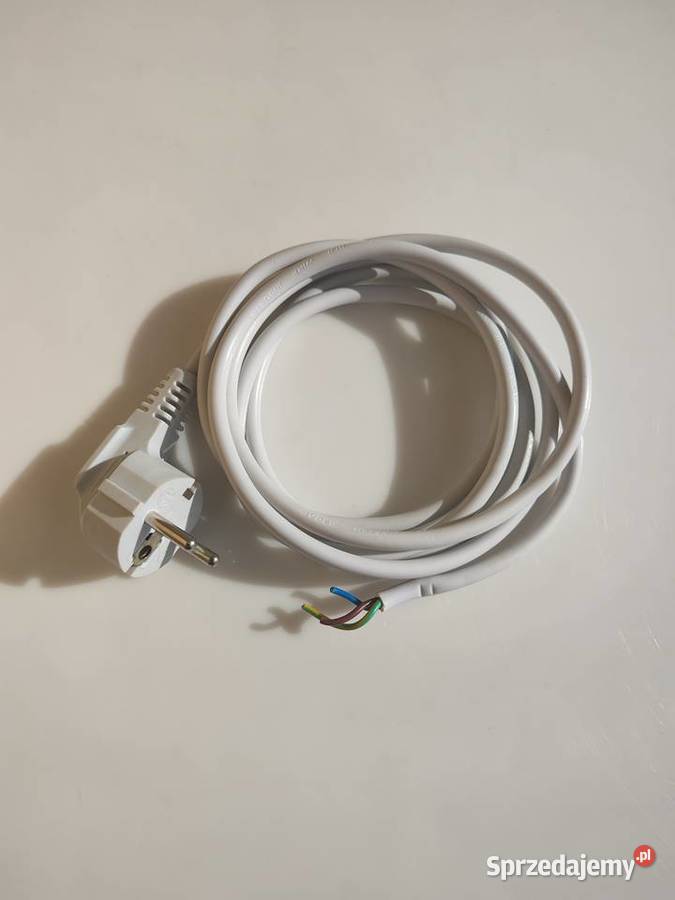 Przewód przyłączeniowy z wtyczką nierozbieralną Olecko