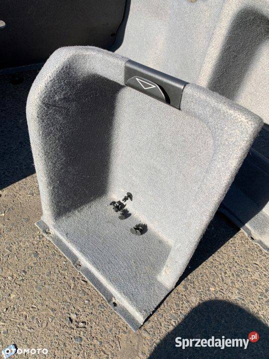 tapicerka bagaznika i dwa boczki bmw e39 Motoryzacja