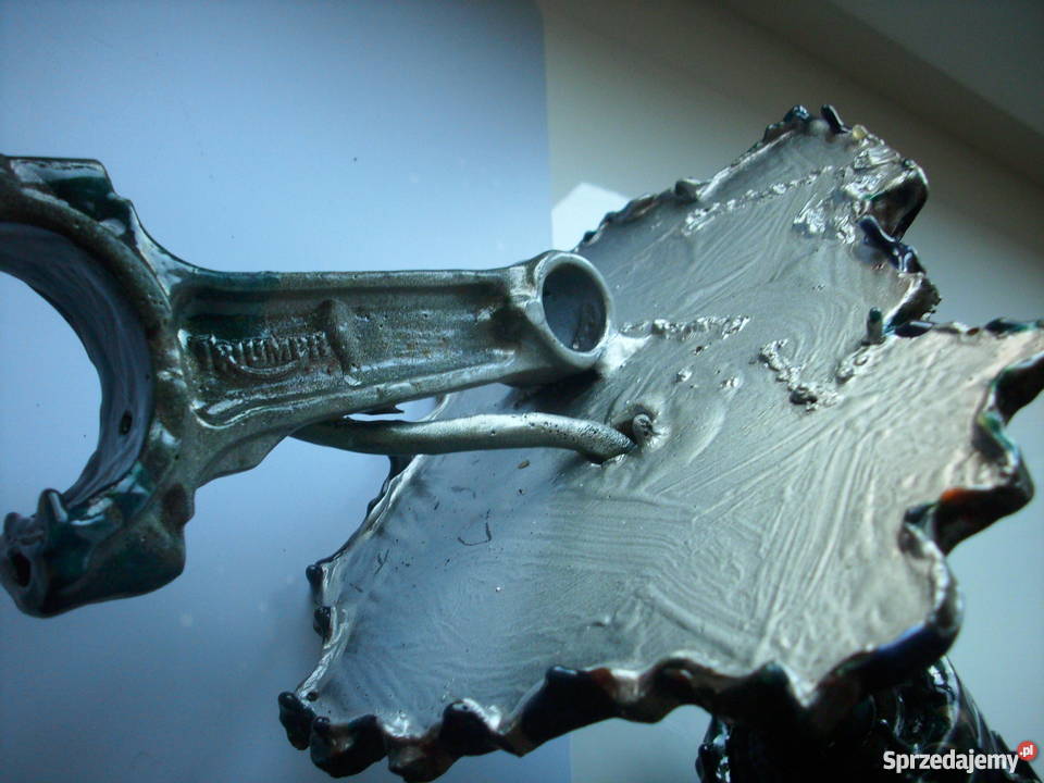 UNIKATLampa z oryginalnych części motocykla wielokolorowy Barlinek