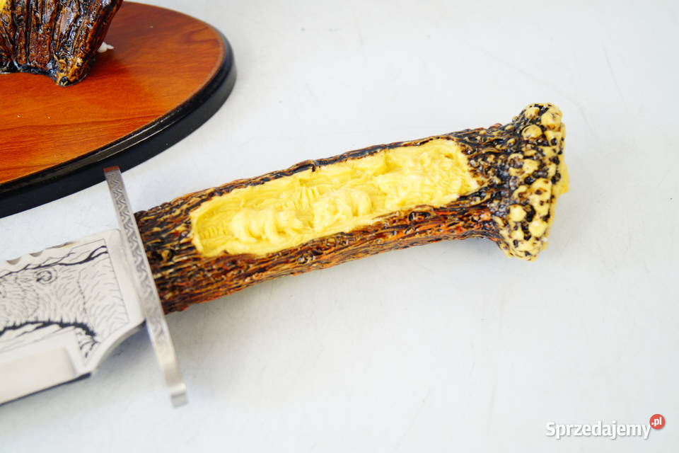 NÓŻ MYŚLIWSKI na stojaku dekoracja prezent Antyki wielkopolskie Gizałki sprzedam