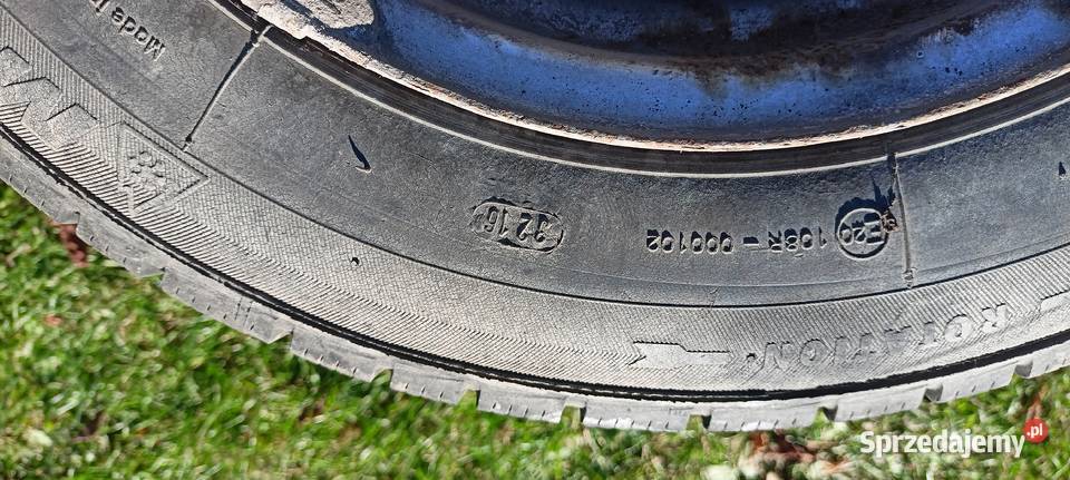 Opony zimowe 16570r14 z felgami do Toyoty sprzedam