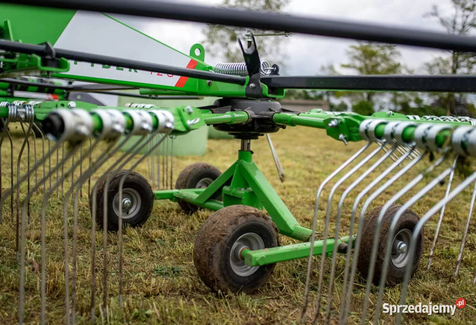 Zgrabiarka karuzelowa zawieszana Spyder 360420 nieuszkodzony Zgrabiarki i przetrząsacze