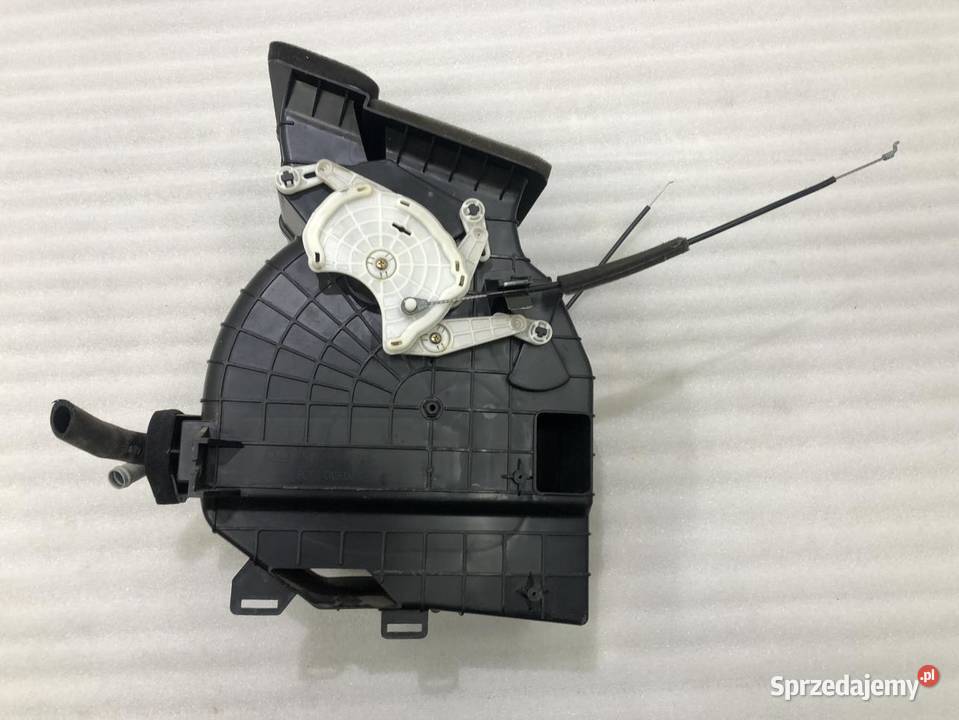 NAGRZEWNICA KOMPLETNA KIA RIO I 97100FD300 EU osobowe sprzedam