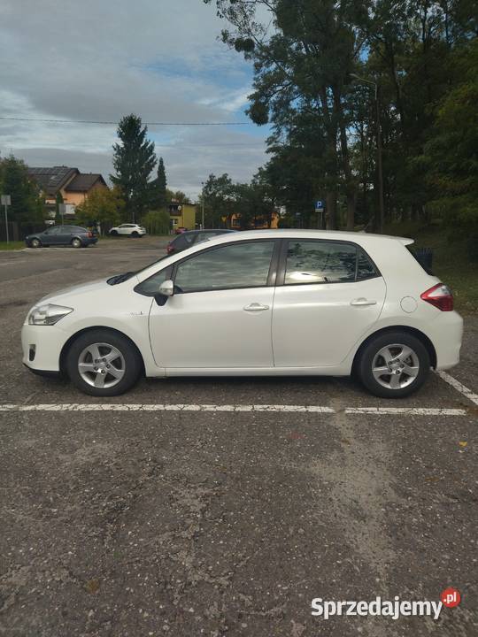 Toyota Auris 18 hybrid automatyczna śląskie Żory