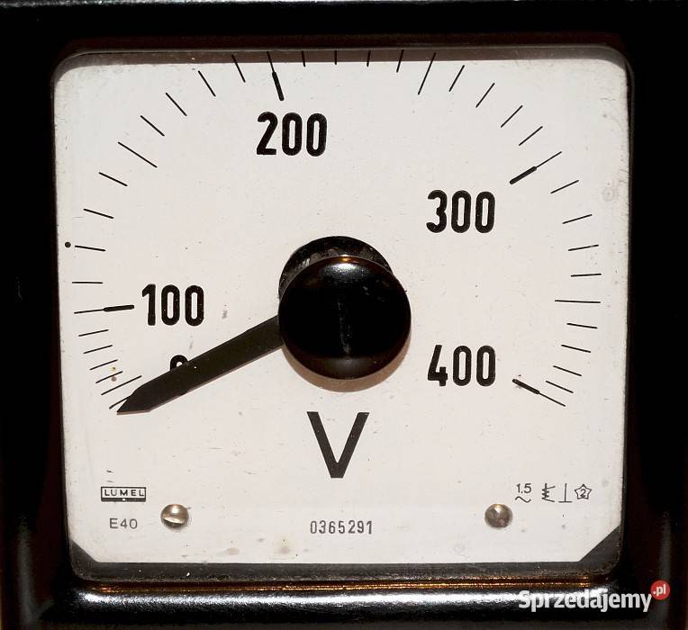 Miernik analogowy woltomierz tablicowy E40 400