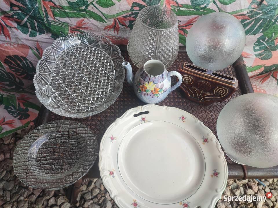 Wyprzedaż Szkło porcelana z czasów PRL podkarpackie