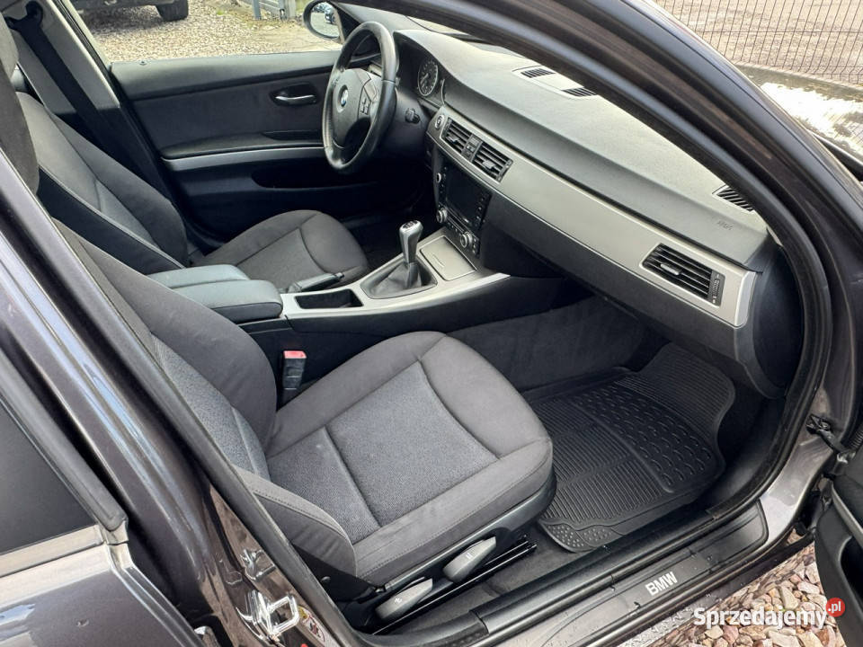 BMW 320 BMW E90 20 benzyna Serwisowana Z Niemiec podgrzewane fotele Szerominek