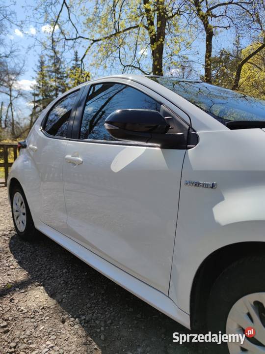 Toyota Yaris IV 15 hybryda automat 21r 82 mazowieckie