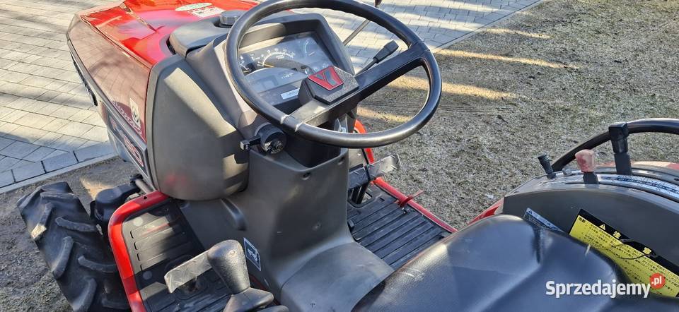 Traktorek japoński YANMAR F180 4X4 plus Tuchów