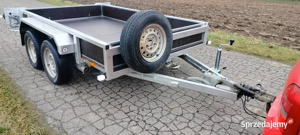 Przyczepka samochodowa burtowe