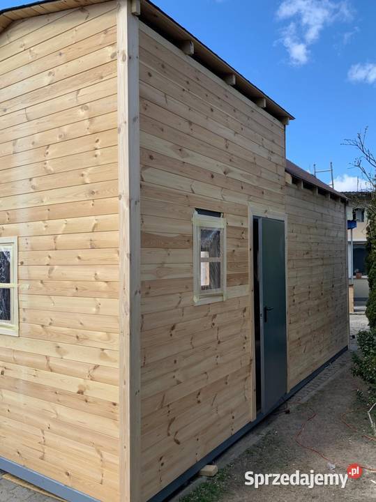 Mobilny drewniany domek z kuchnią łazienką i Borzęcin Duży