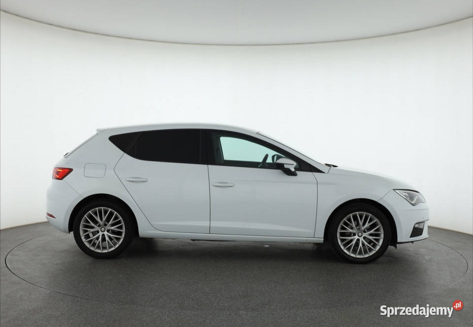 Seat Leon 10 TSI gniazdo USB sprzedam